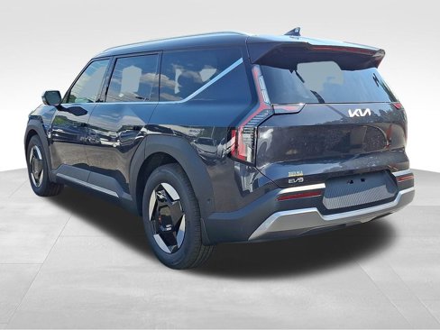 New 2026 Kia EV9 Wind image 4
