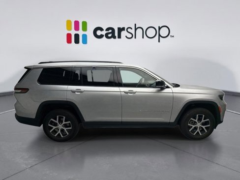 Used 2024 Jeep Grand Cherokee L Limited image 6