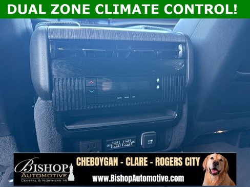 Used 2023 Jeep Wagoneer L Series II image 13