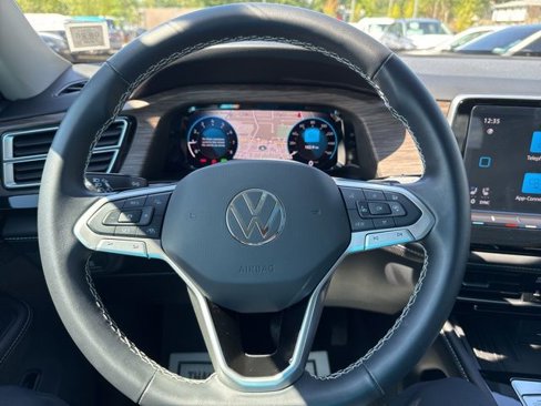 Certified 2025 Volkswagen Atlas SEL image 12