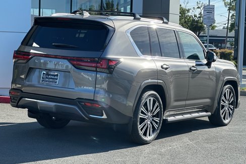 New 2025 Lexus LX 600 4WD w/ Luxury Package image 4