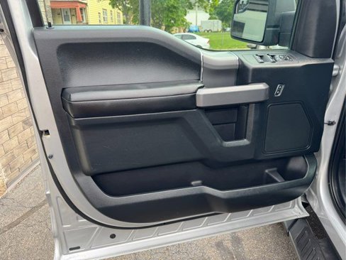 Used 2016 Ford F150 XLT w/ Equipment Group 302A Luxury image 10