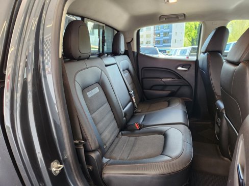Used 2017 GMC Canyon SLE w/ All Terrain Package image 13