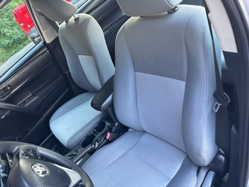 Used 2017 Toyota Corolla L image 5
