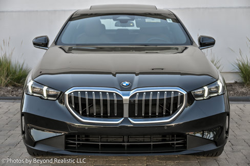 Used 2026 BMW 530i xDrive image 3