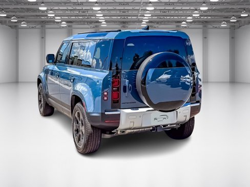 New 2025 Land Rover Defender 110 S image 3
