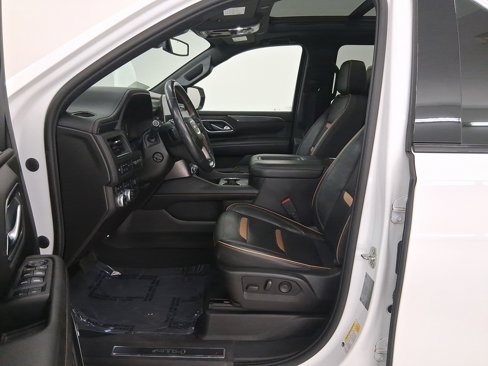 Used 2021 GMC Yukon XL AT4 w/ AT4 Premium Plus Package image 5