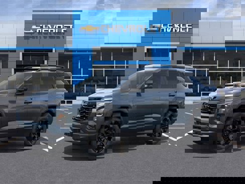 New 2026 Chevrolet Equinox LT w/ Convenience Package II image 2