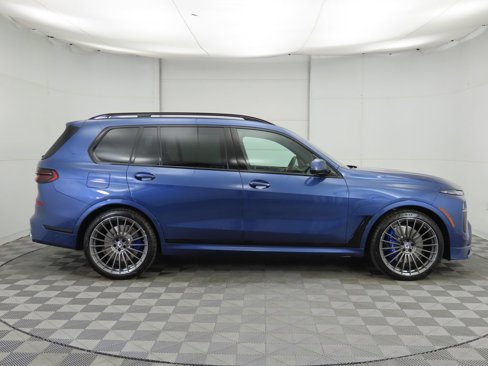 New 2026 BMW ALPINA XB7 image 4
