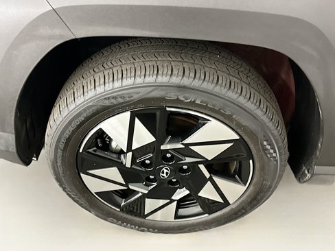 Used 2025 Hyundai Kona SEL image 11