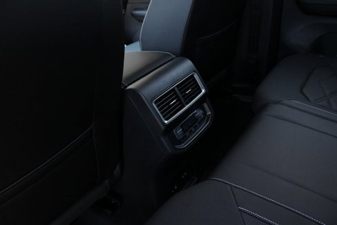 New 2026 Volkswagen Atlas SE image 9
