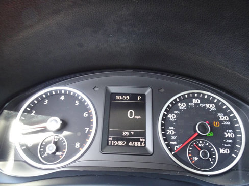 Used 2017 Volkswagen Tiguan S image 30