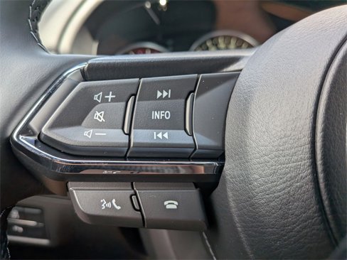 New 2025 MAZDA CX-5 Signature image 19