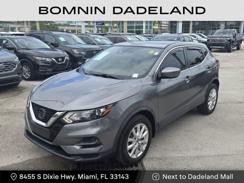 Used 2021 Nissan Rogue Sport S image 2
