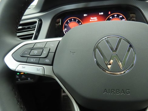 New 2026 Volkswagen Atlas Peak Edition image 12