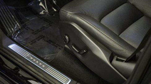 Certified 2025 Volvo XC90 B6 Plus image 26