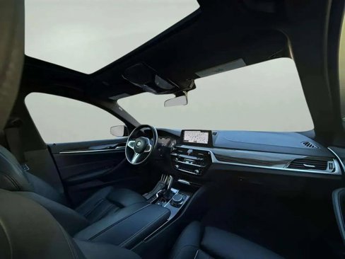 Used 2018 BMW 540i xDrive image 30