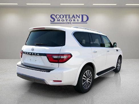Used 2024 Nissan Armada SL w/ Captain's Chairs Package image 6