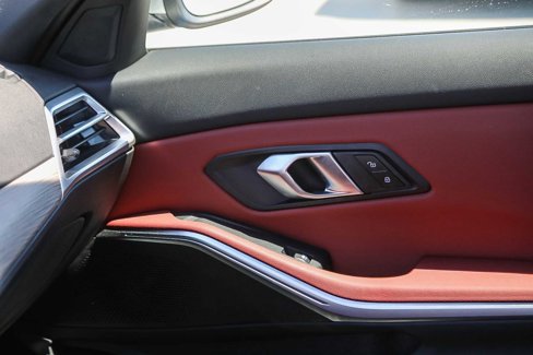 Used 2025 BMW 330i Sedan image 21