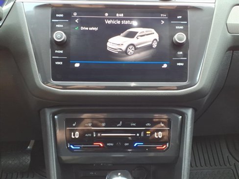 Used 2024 Volkswagen Tiguan SE image 5