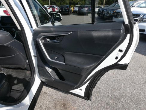 Used 2019 Toyota RAV4 XLE Premium image 28