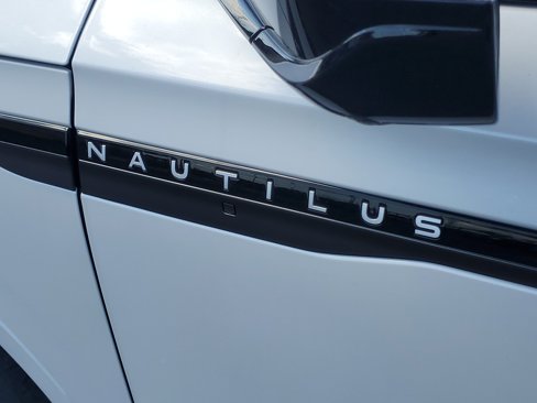 New 2025 Lincoln Nautilus Black Label w/ Jet Appearance Package image 7
