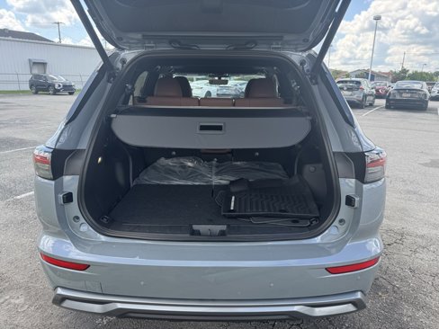 New 2025 Mitsubishi Outlander SEL image 32