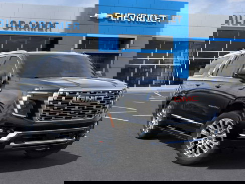 New 2025 GMC Yukon Denali w/ Denali Reserve Package image 7