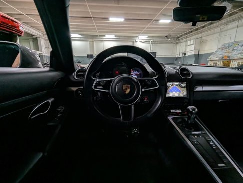 Used 2018 Porsche 718 Cayman S w/ Sport Chrono Package image 30