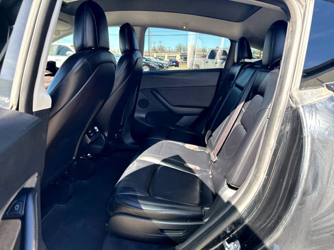 Used 2021 Tesla Model Y Long Range image 17