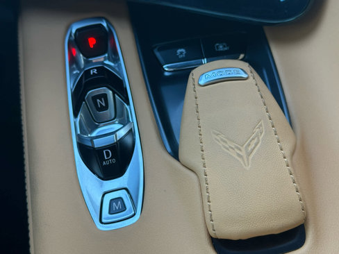 Used 2025 Chevrolet Corvette Stingray Preferred Cpe w/ Stealth Interior Trim Package image 35