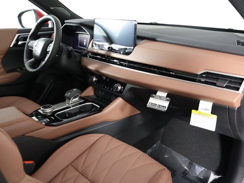 New 2025 Mitsubishi Outlander SEL image 35