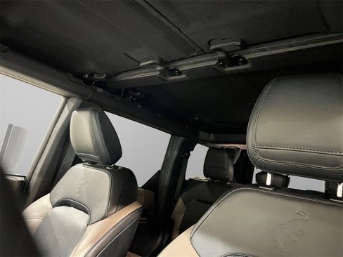 Used 2024 Ford Bronco Wildtrak image 40