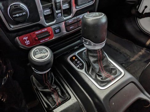 Used 2023 Jeep Wrangler Unlimited Rubicon 4xe image 13
