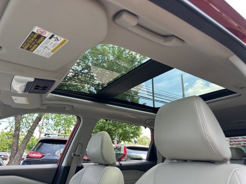 Used 2021 Nissan Rogue SL image 3