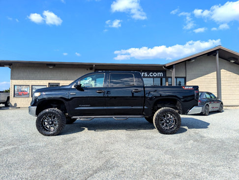 Used 2019 Toyota Tundra SR5 w/ SR5 Upgrade Package image 11