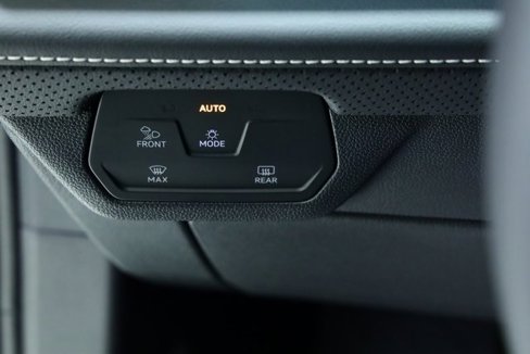 New 2026 Volkswagen Atlas SE image 22
