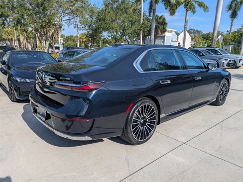 New 2025 BMW i7 eDrive50 w/ Premium Package image 4