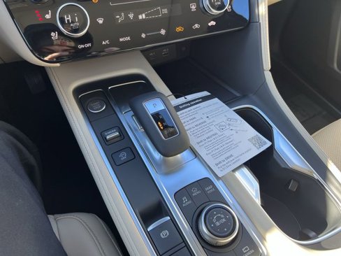 New 2025 INFINITI QX60 Sensory w/ Vision Package image 25