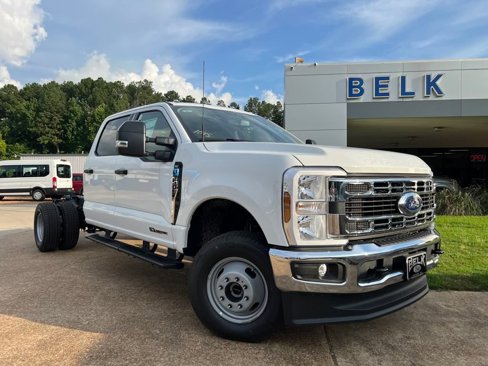 New 2025 Ford F350 XLT w/ XLT Value Package image 1