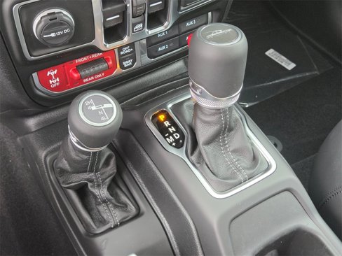 New 2025 Jeep Gladiator Rubicon w/ Convenience Group image 17