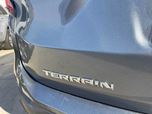 Used 2018 GMC Terrain SLE image 39