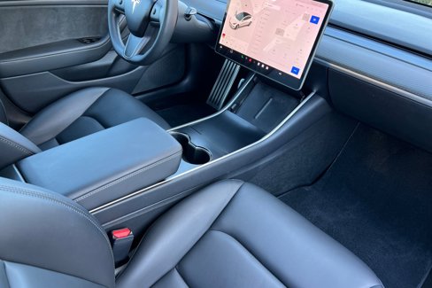 Used 2018 Tesla Model 3 Performance image 15