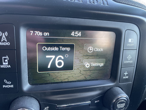 Used 2016 Jeep Renegade Latitude image 54