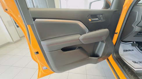 New 2025 Chevrolet Colorado Z71 w/ Z71 Convenience Package 2 image 15