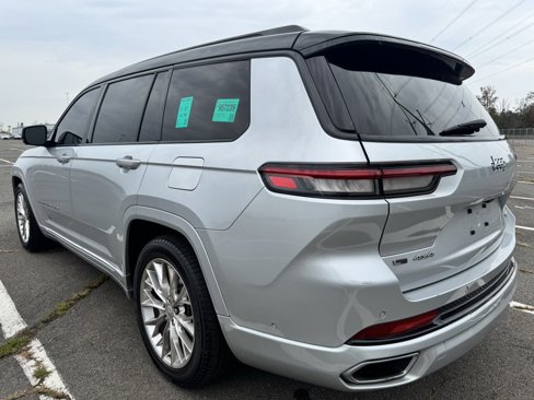 Used 2021 Jeep Grand Cherokee L Summit w/ Luxury Tech Group V image 3