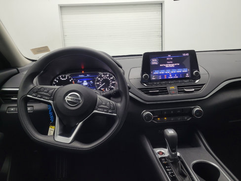 Used 2022 Nissan Altima 2.5 SV image 22