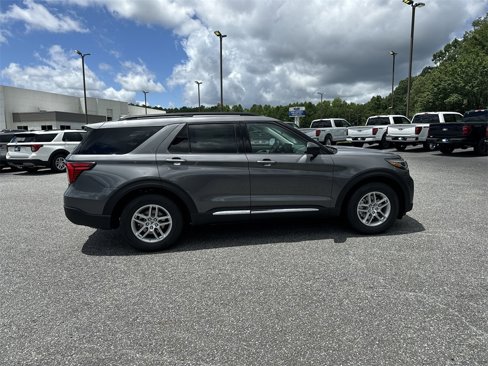 New 2025 Ford Explorer Active w/ Active Comfort Package image 8
