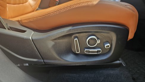 Used 2018 Jaguar F-PACE Portfolio image 35