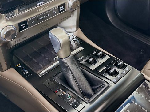 Certified 2021 Lexus GX 460 Luxury w/ Sport Design Package image 19